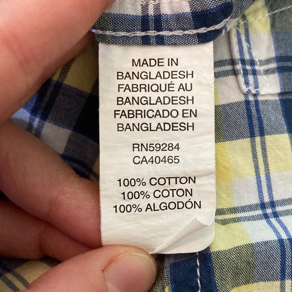 Boys size 7/8 Children’s Place blue and yellow plaid short sleeved button up - Picture 4 of 5